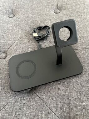 ONN Black Wireless Charging Pad - Qi Compatible